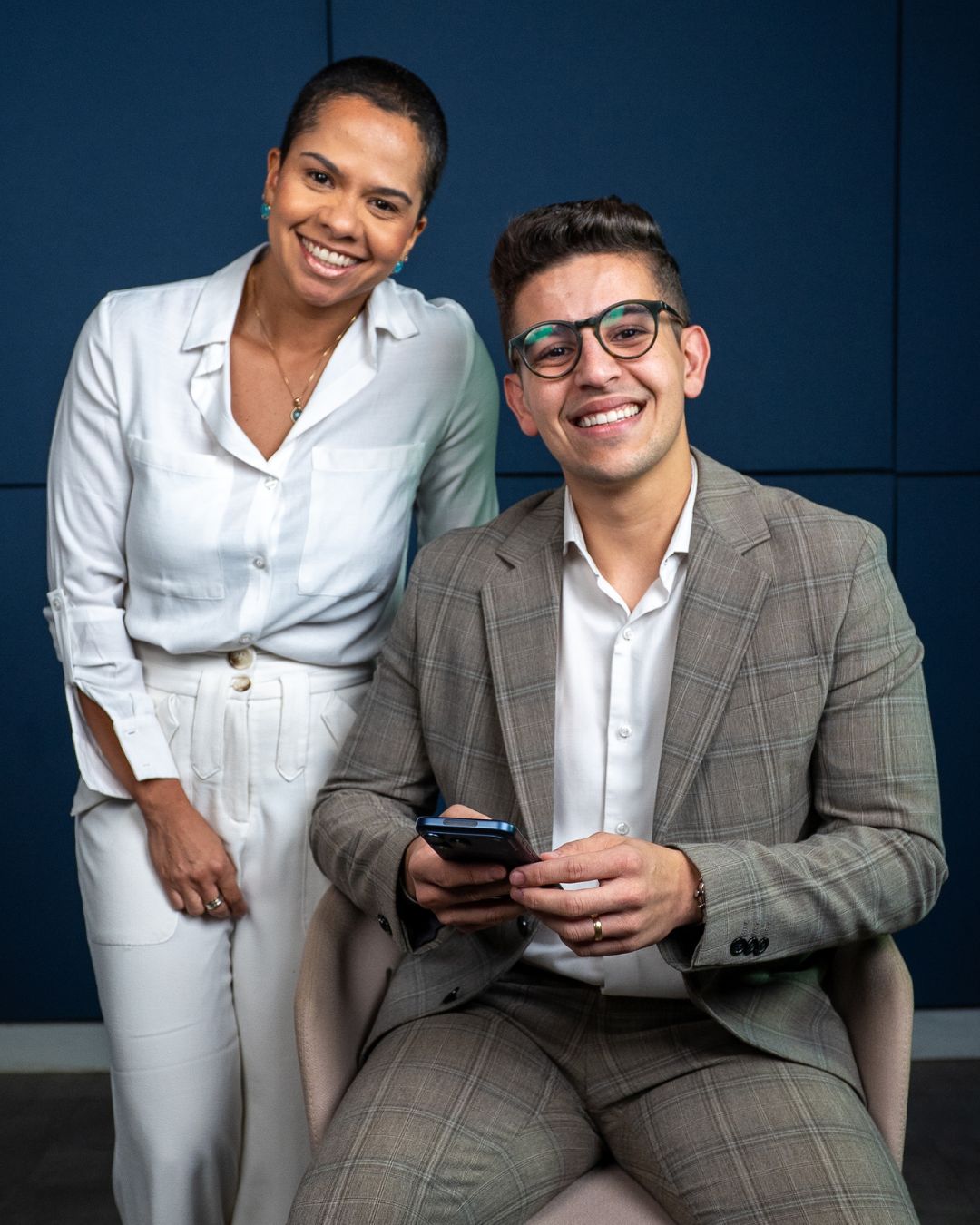 Adriana Fanaro e Lucas Monção palestrando